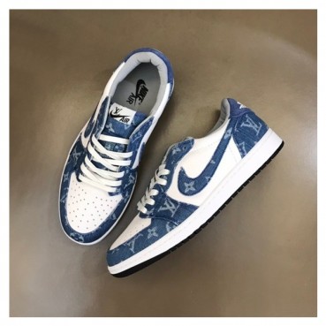 루이비통 남성 블루 스니커즈 - Louis vuitton Mens Blue Sneakers 