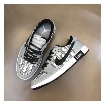 디올 남성 그레이 스니커즈 - Dior Mens Gray Sneakers 