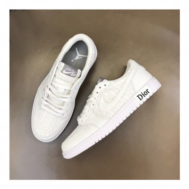 디올 남성 화이트 스니커즈 - Dior Mens White Sneakers 
