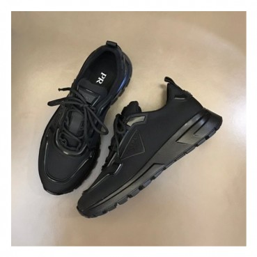 프라다 남성 블랙 스니커즈 - Prada Mens Black Sneakers 