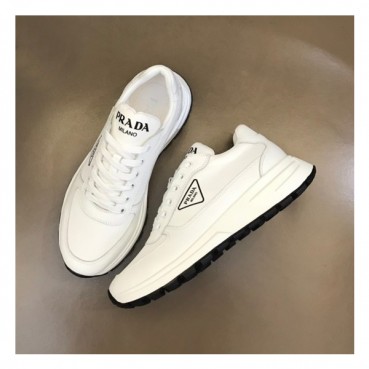 프라다 남성 화이트 스니커즈 - Prada Mens White Sneakers 