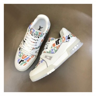 루이비통 남성 화이트 스니커즈 - Louis vuitton Mens White Sneakers 