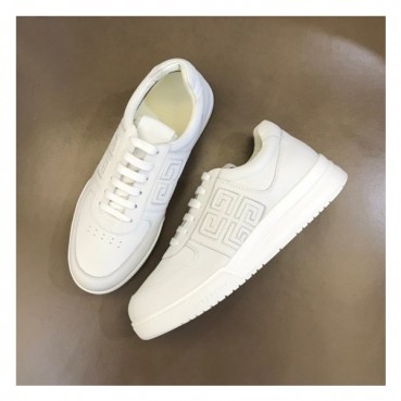 지방시 남성 화이트 스니커즈 - Givenchy Mens White Sneakers 