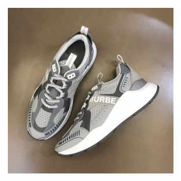 버버리 남성 트렌디 그레이 스니커즈 - Burberry Mens Gray Sneakers 