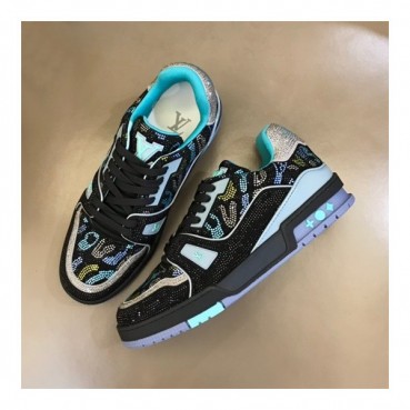 루이비통 남성 블랙 스니커즈 - Louis vuitton Mens Black Sneakers 