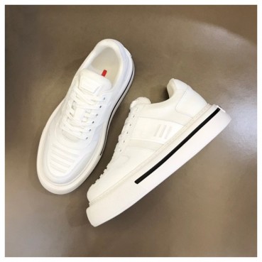 프라다 남성 화이트 스니커즈 - Prada Mens White Sneakers 