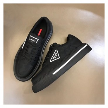 프라다 남성 블랙 스니커즈 - Prada Mens Black Sneakers 
