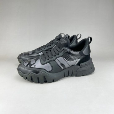 발렌티노 남성 블랙 스니커즈 - Valentino Mens Black Sneakers 