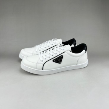 프라다 남성 화이트 스니커즈 - Prada Mens White Sneakers 