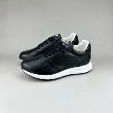 구찌 남성 클래식 블랙 스니커즈- Gucci Mens Black Sneakers 