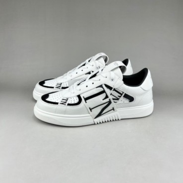 발렌티노 남/녀 Logo 화이트 스니커즈 - Unisex White Sneakers 