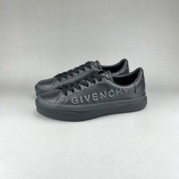 지방시 남성 클래식 블랙 스니커즈 - Mens Black Sneakers 