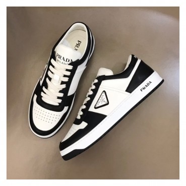 프라다 남성 클래식 화이트 스니커즈 - Mens White Sneakers 