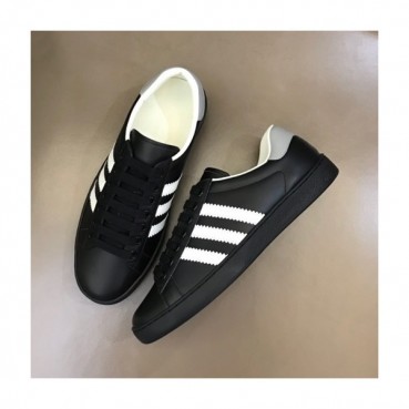 구찌 남성 클래식 블랙 스니커즈- Mens Black Sneakers 
