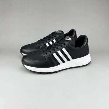 프라다 남성 클래식 블랙 스니커즈 - Mens Black Sneakers 
