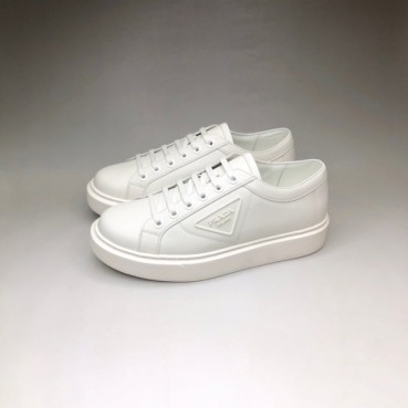 프라다 남성 클래식 화이트 스니커즈 - Mens White Sneakers 