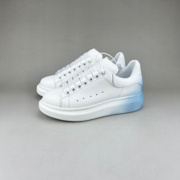 알렉산더맥퀸 남/녀 화이트 스니커즈 - Unisex White Sneakers 