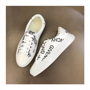 지방시 남성 클래식 화이트 스니커즈 - Mens White Sneakers 