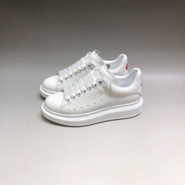 알렉산더맥퀸 남/녀 화이트탭 스니커즈 - Unisex White Sneakers 