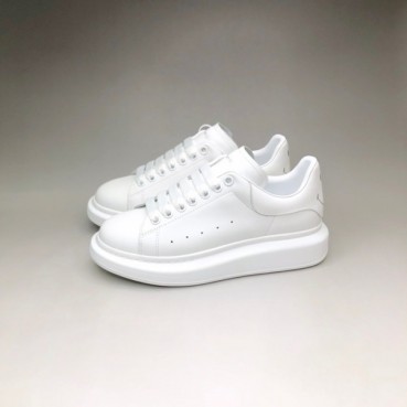 알렉산더맥퀸 남/녀 화이트탭 스마일 스니커즈 - Unisex White Sneakers 
