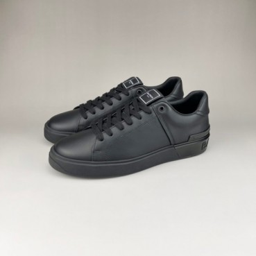 발망 남성 트렌디 블랙 스니커즈 - Mens Black Sneakers 