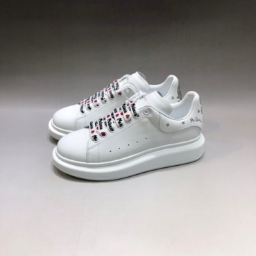 알렉산더맥퀸 남/녀 화이트탭 스니커즈 - Unisex White Sneakers 