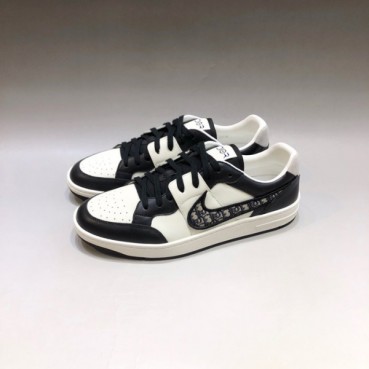 디올 남성 시그니처 블랙 스니커즈 - Mens Black Sneakers 