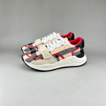 버버리 남성 트렌디 베이지 스니커즈 - Mens Beige Sneakers 