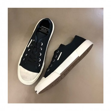 발렌시아가 남/녀 클래식 블랙 스니커즈 - Unisex Black Sneakers 
