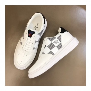 루이비통 남성 클래식 블랙 스니커즈 - Mens Black Sneakers 