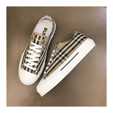 버버리 남성 빈티지 카멜 스니커즈 - Mens Camel Sneakers 