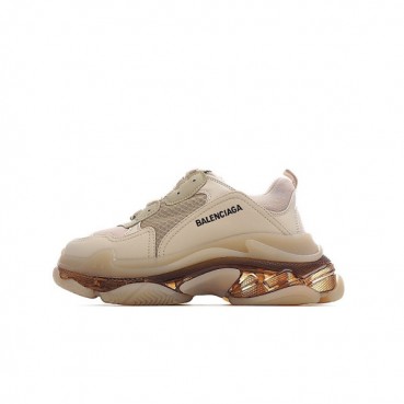 발렌시아가 남/녀 Triple S 카멜 스니커즈 - Unisex Camel Sneakers 