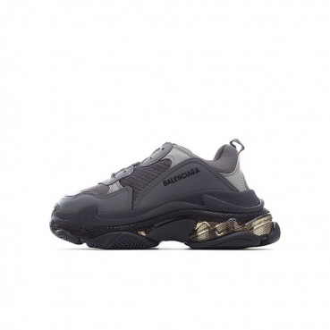 발렌시아가 남/녀 Triple S 블랙 스니커즈 - Unisex Black Sneakers 