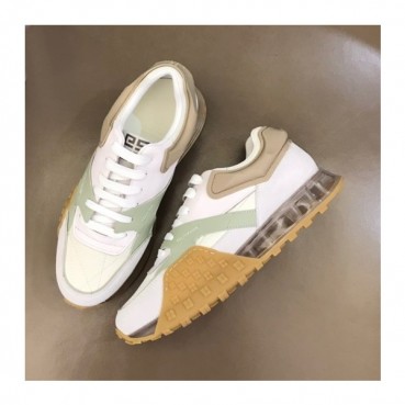 지방시 남성 캐쥬얼 화이트 스니커즈 - Mens White Sneakers 