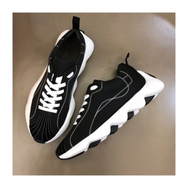 에르메스 남성 클래식 블랙 스니커즈 - Mens Black Sneakers 