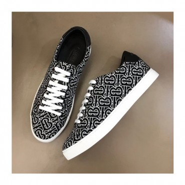 버버리 남성 빈티지 블랙 스니커즈 - Mens Black Sneakers 