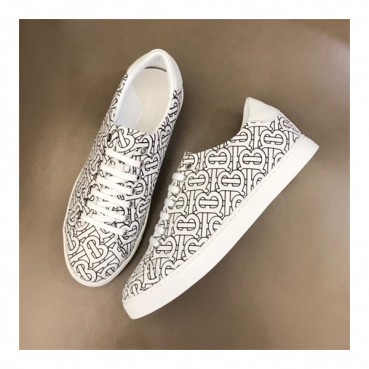 버버리 남성 빈티지 블랙 스니커즈 - Mens Black Sneakers 