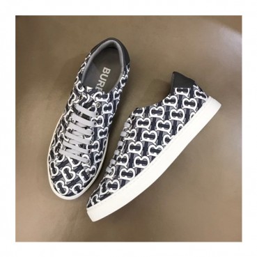 버버리 남성 빈티지 그레이 스니커즈 - Mens Gray Sneakers 