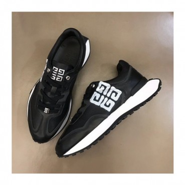 지방시 남성 이니셜 블랙 스니커즈 - Mens Black Sneakers 