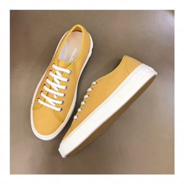 페라가모 남성 모던 옐로우 스니커즈 - Mens Yellow Sneakers 