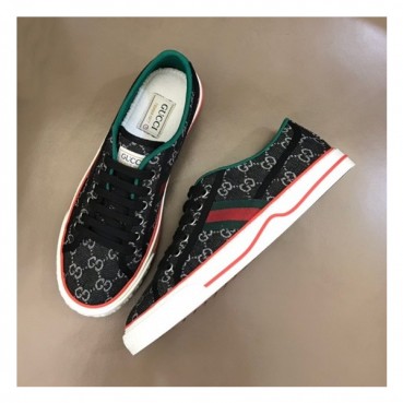 구찌 남/녀 테니스 블랙 스니커즈- Unisex Black Sneakers 