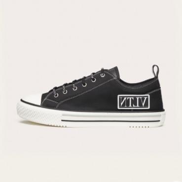발렌티노 남성 트렌디 블랙 스니커즈 - Mens Black Sneakers 