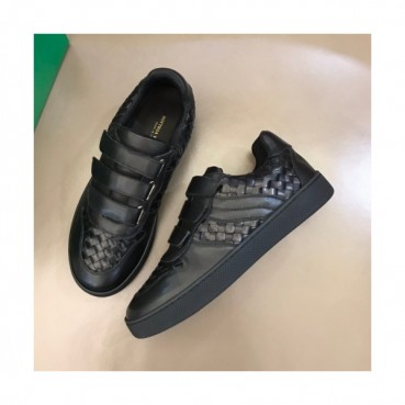보테가베네타 남성 레더 스니커즈 Size(240 - 270) 블랙 