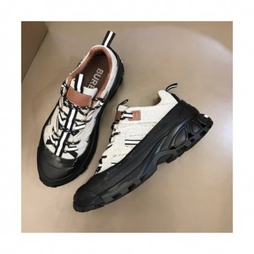 버버리  남성 캐쥬얼 스니커즈 Size(240 - 270) 화이트 
