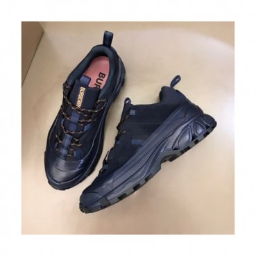 버버리  남성 캐쥬얼 스니커즈 Size(240 - 270) 네이비 