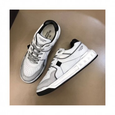 발렌티노  남성 캐쥬얼 레더 스니커즈 Size(240-275) 그레이 