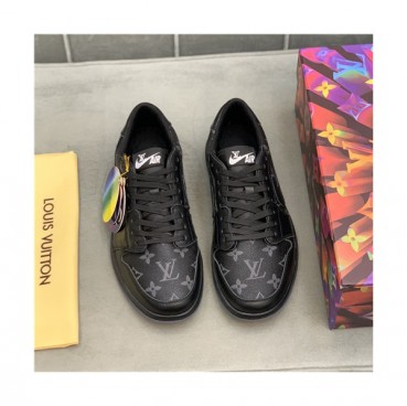 Louis Vuitton 2021 Men's Leather Sneakers,LOUS2159 - 루이비통 2021 남성용 레더 스니커즈,Size(240