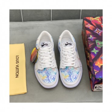 Louis Vuitton 2021 Men's Leather Sneakers,LOUS2156 - 루이비통 2021 남성용 레더 스니커즈,Size(240