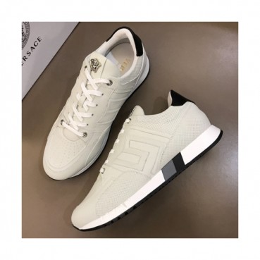 Versace 2019 Mens Signature Medusa Logo Sneakers Black - 베르사체 남성 시그니쳐 메두사 로고 스니커즈  Ver0141x.Size(240 