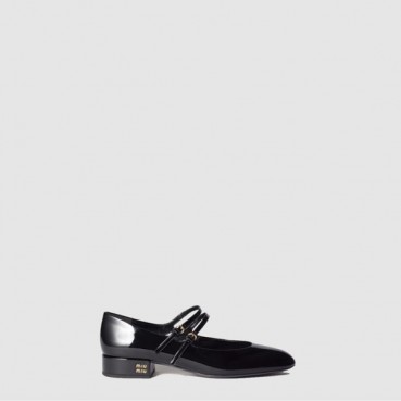 미우미우 여성 버클 장식 페이턴트 가죽 슬링백 펌프스 - Miu Miu Buckle